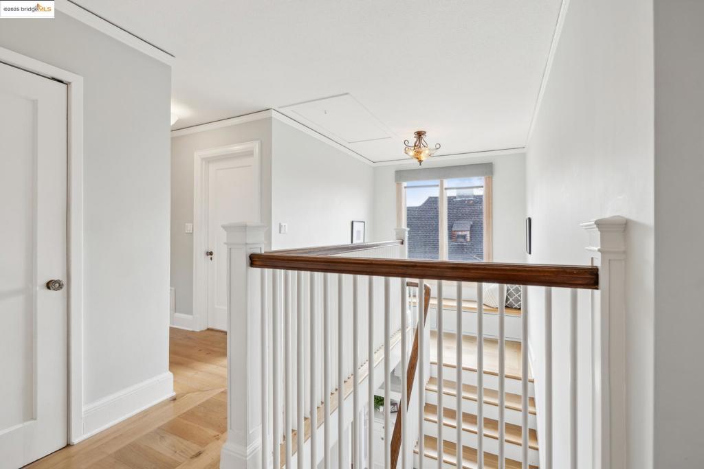 CLAREMONT - Residential