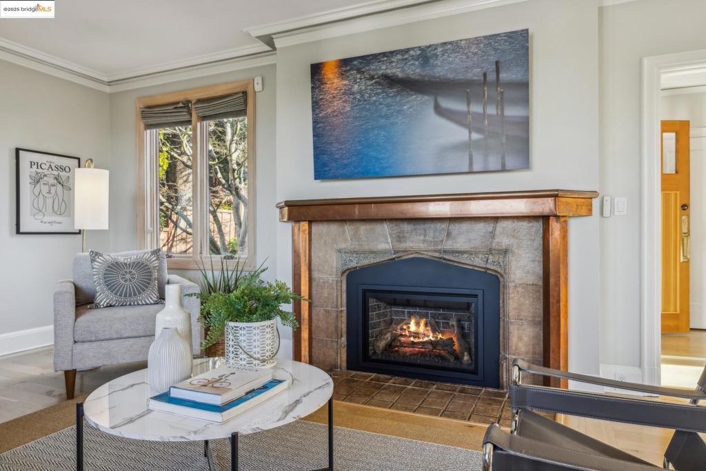 CLAREMONT - Residential