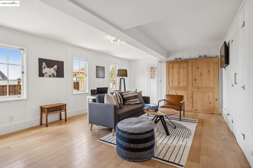 CLAREMONT - Residential