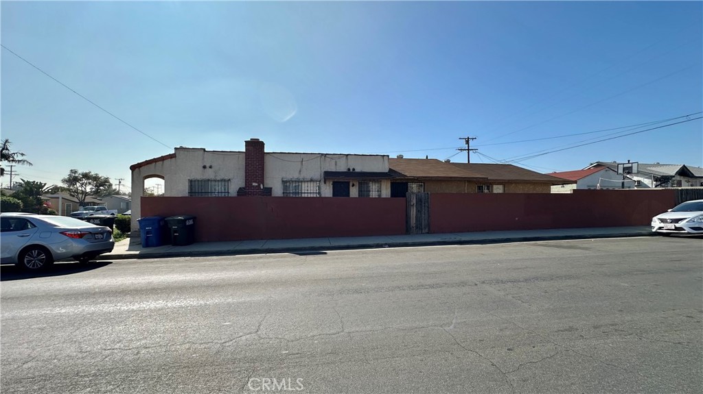 407 S Vancouver Avenue