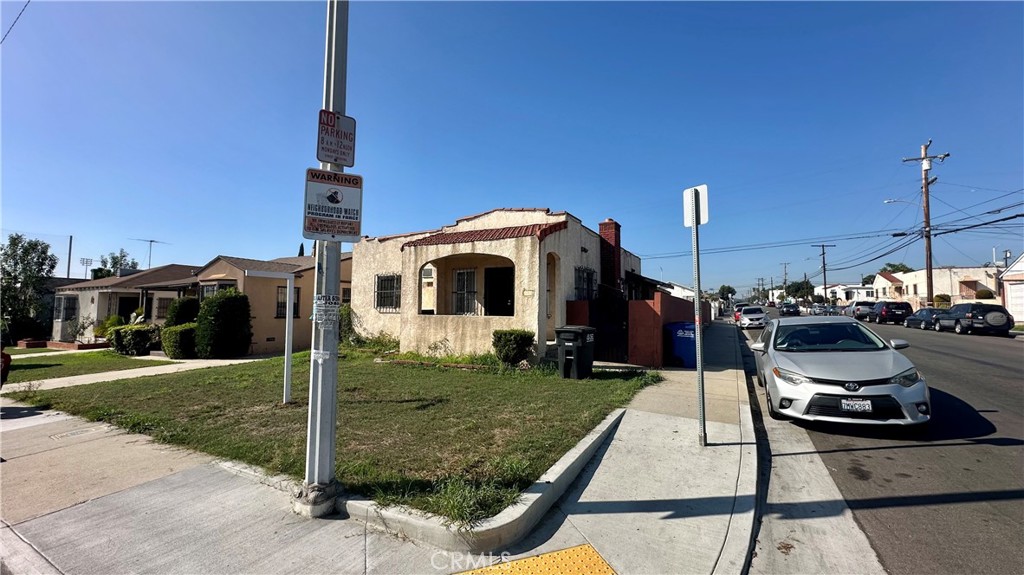 407 S Vancouver Avenue