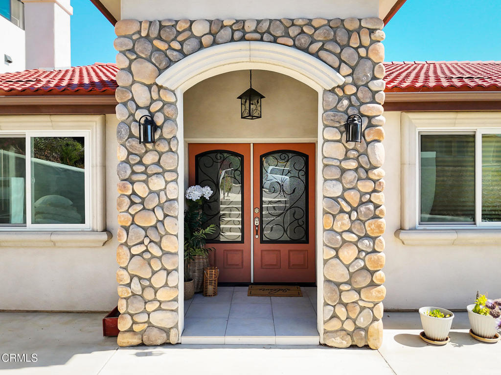 5544 Crestone Court
