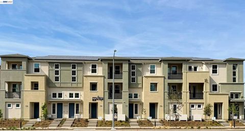 Photo of 4898 Las Positas Road #202, Livermore, CA 94551 (MLS # 41128697)