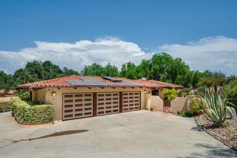 Photo of 13970 Misty Oak Rd Rd, Valley Center, CA 92082 (MLS # 260019845SD)