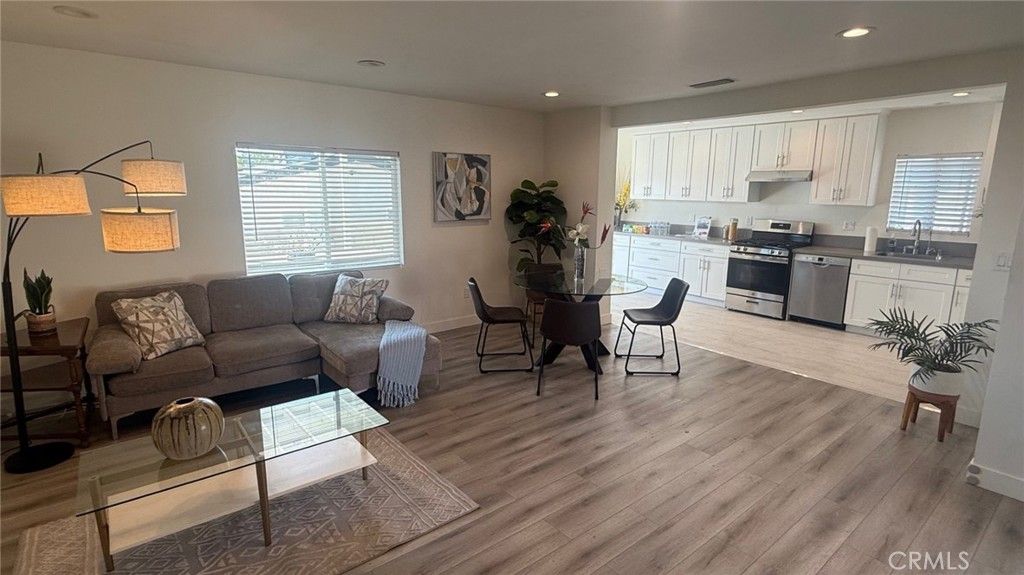 Photo of 11319 Glenoaks, Pacoima, CA 91331 (MLS # SR25249387)