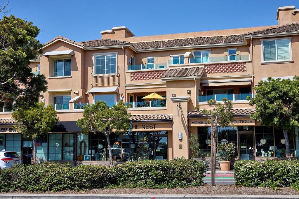 2744 Carlsbad Blvd. 204