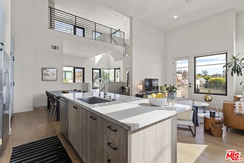 Photo of 4511 Eagle Rock Boulevard, Los Angeles, CA 90041 (MLS # 26650423)