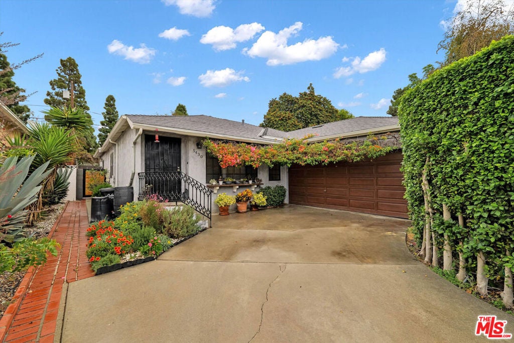 5430 Selmaraine Drive