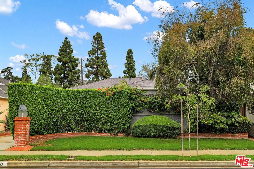 5430 Selmaraine Drive