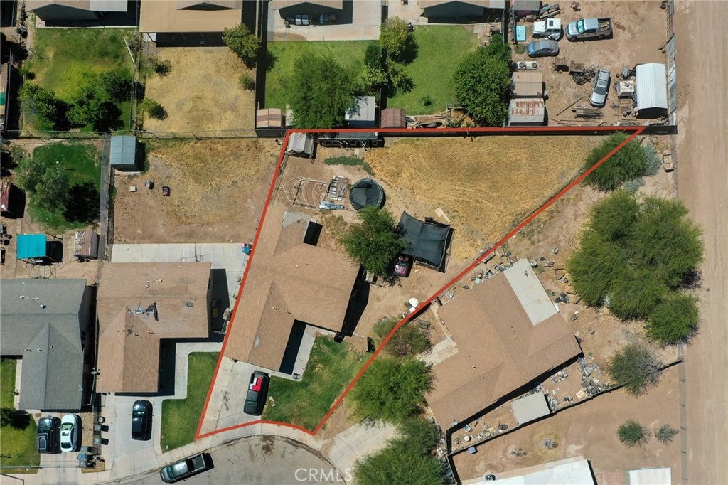 562 Sundance Ln