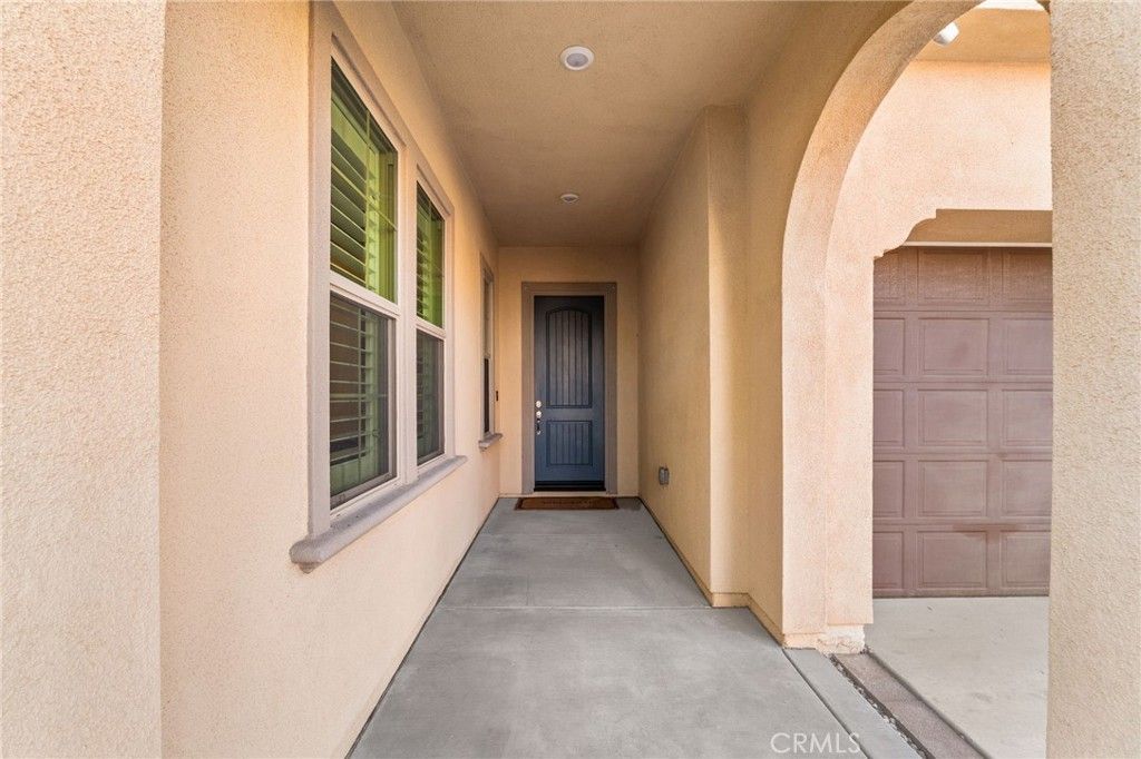 Photo of 2413 Sierra Bella Drive, Corona, CA 92882 (MLS # OC26064654)