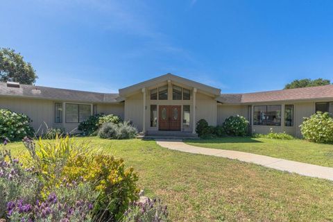 Photo of 169 Old Stage Road, Salinas, CA 93908 (MLS # ML82038913)