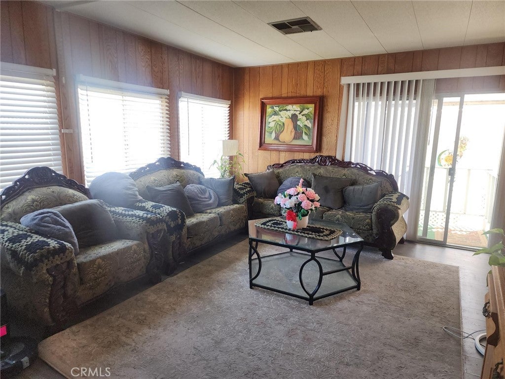 881 N Lake Street 220