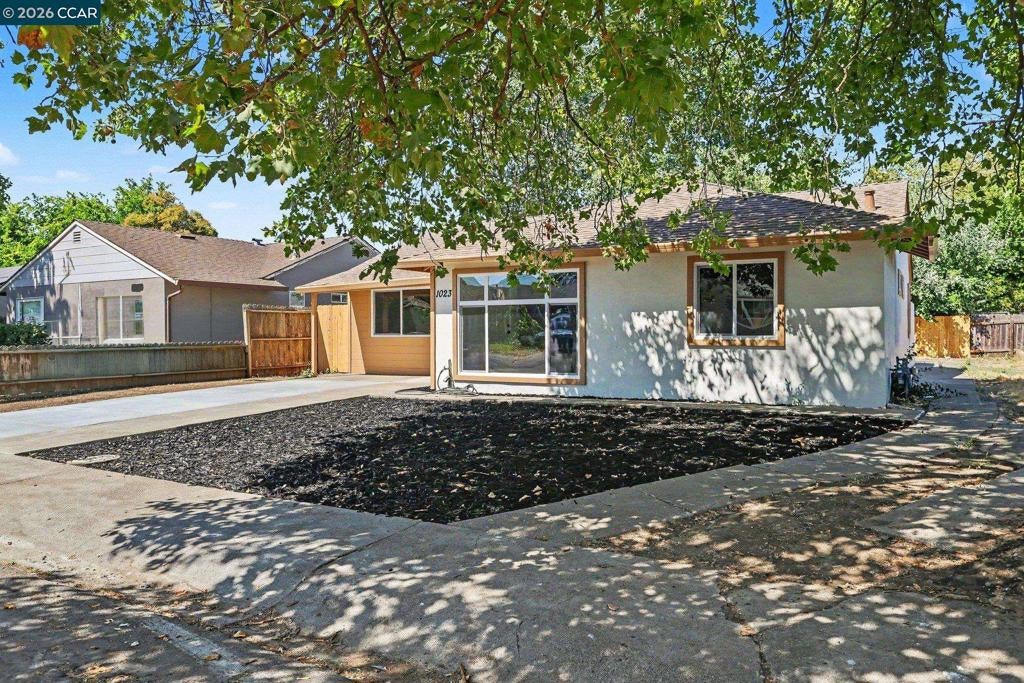 1023 Caldwell Ave