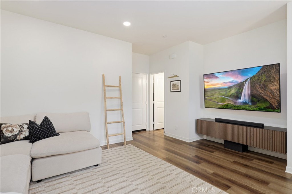2771 W Pepper Tree Drive 11