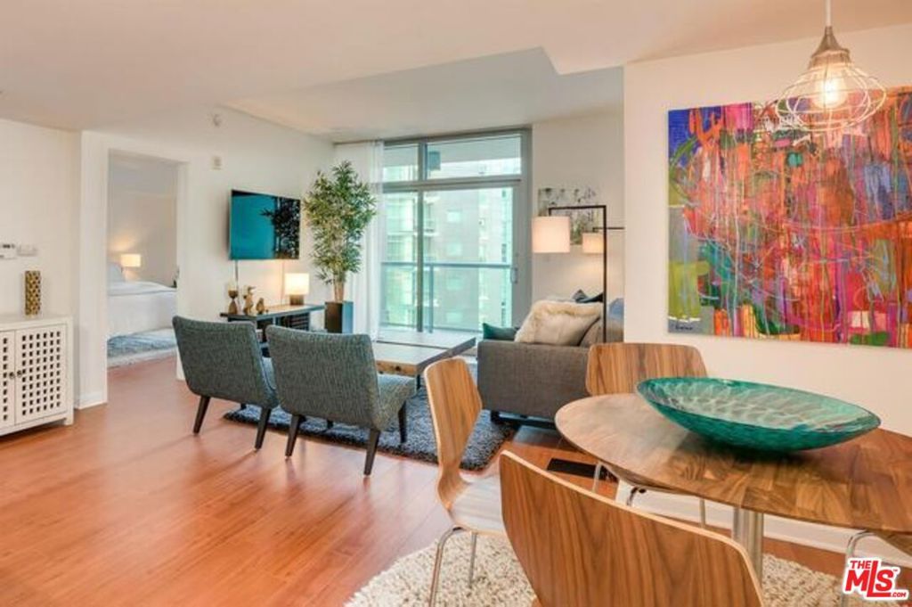 Photo of 13700 Marina Pointe Drive #1526, Venice, CA 90292 (MLS # 25596425)