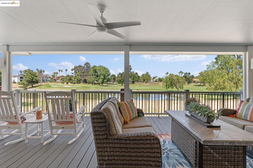 DISCOVERY BAY COUNTRY CLUB - Residential