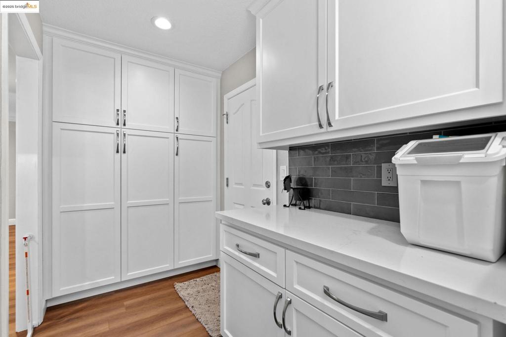 DISCOVERY BAY COUNTRY CLUB - Residential