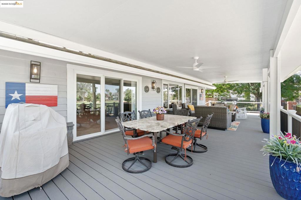 DISCOVERY BAY COUNTRY CLUB - Residential