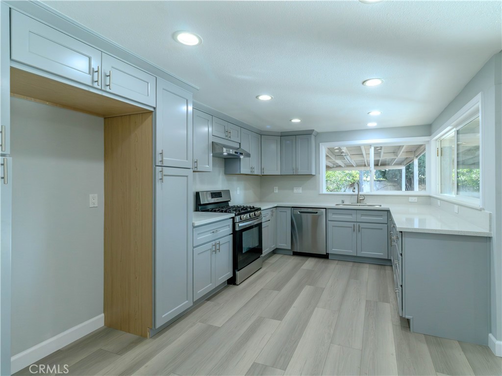 Sandpointe - Residential