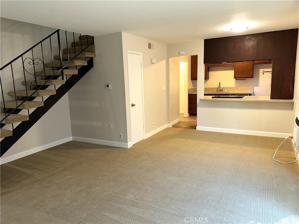 1162 N Shattuck