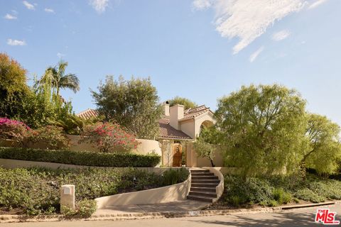 1300 Monaco Drive Pacific Palisades CA 90272