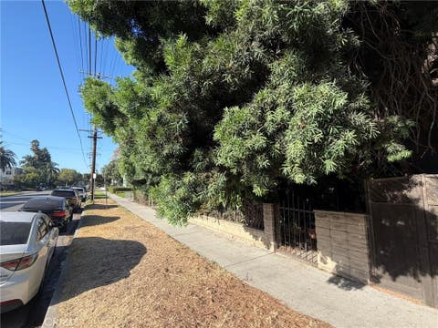 Photo of 5123 Cahuenga Boulevard, Los Angeles, CA 91601 (MLS # SR26163040)