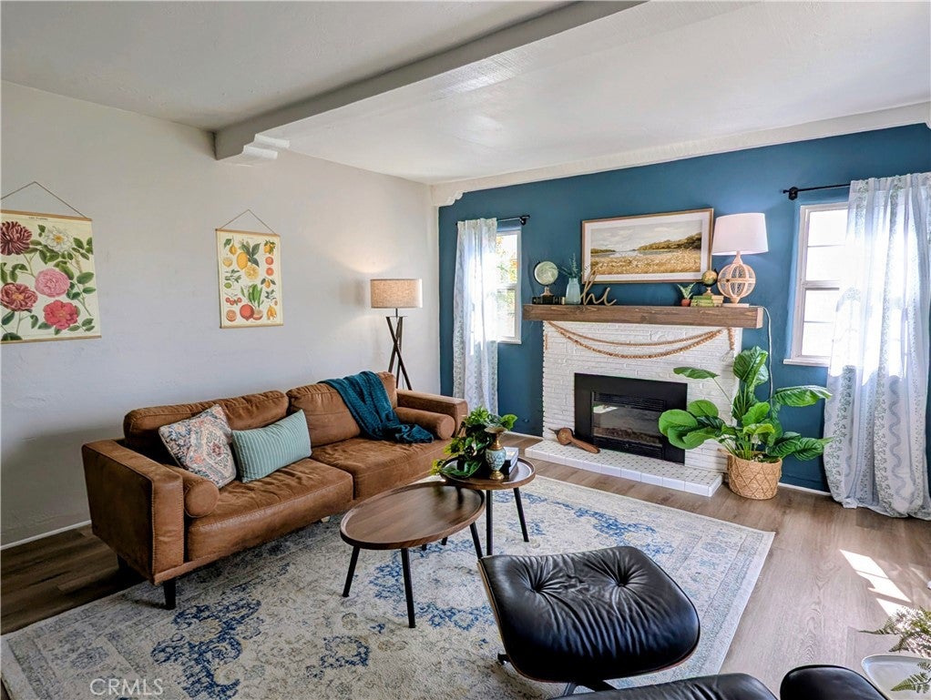 3177 N Stoddard