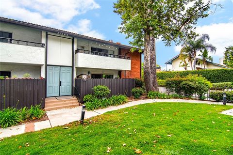 Photo of 31584 Agoura, Unit #6 Road, Westlake Village, CA 91361 (MLS # SR26108712)