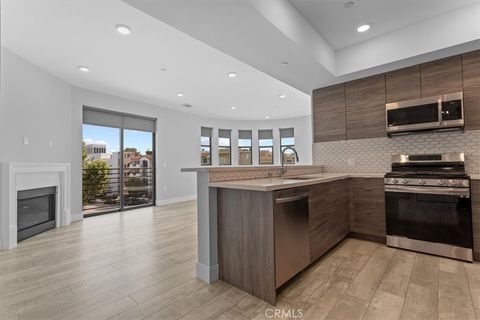 Photo of 4383 Sepulveda Boulevard #201, Sherman Oaks, CA 91403 (MLS # SR25247982) Photo of 4383 Sepulveda Boulevard #201, Sherman Oaks, CA 91403 (MLS # SR25247982)