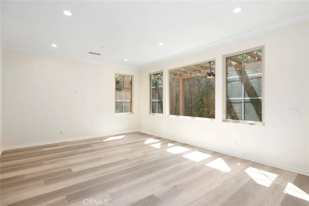 Irvine, California 92618, United States, 3 Bedrooms Bedrooms, ,3 BathroomsBathrooms,Residential,Active,200914