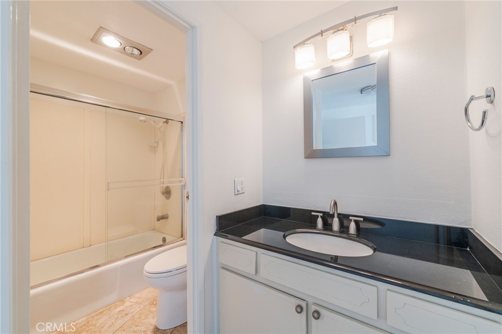 Alamitos Beach (AB) - Residential Lease