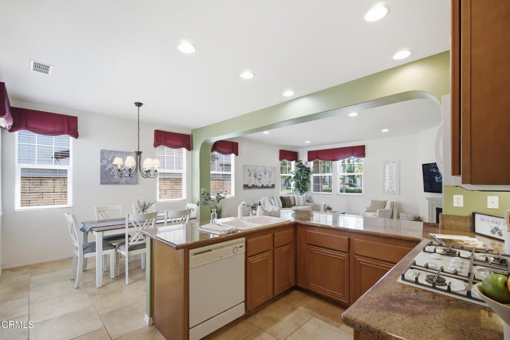 408 Village Commons Boulevard