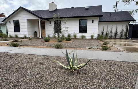Photo of 7913 Lasaine Ave, Northridge, CA 91325 (MLS # SR26038015)