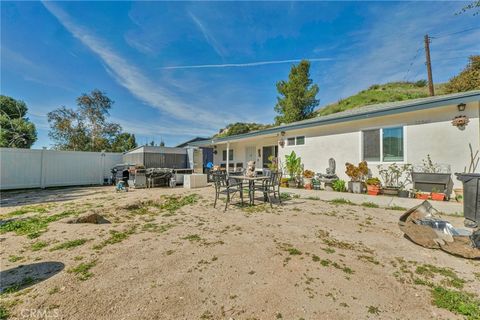 Photo of 12540 Dexter Park Road, Sylmar, CA 91342 (MLS # SR25083593)