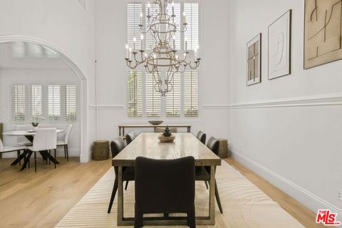 Photo of 11974 Mayfield Avenue #6, Los Angeles, CA 90049 (MLS # 25624111)