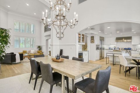 Photo of 11974 Mayfield Avenue #6, Los Angeles, CA 90049 (MLS # 25624111)