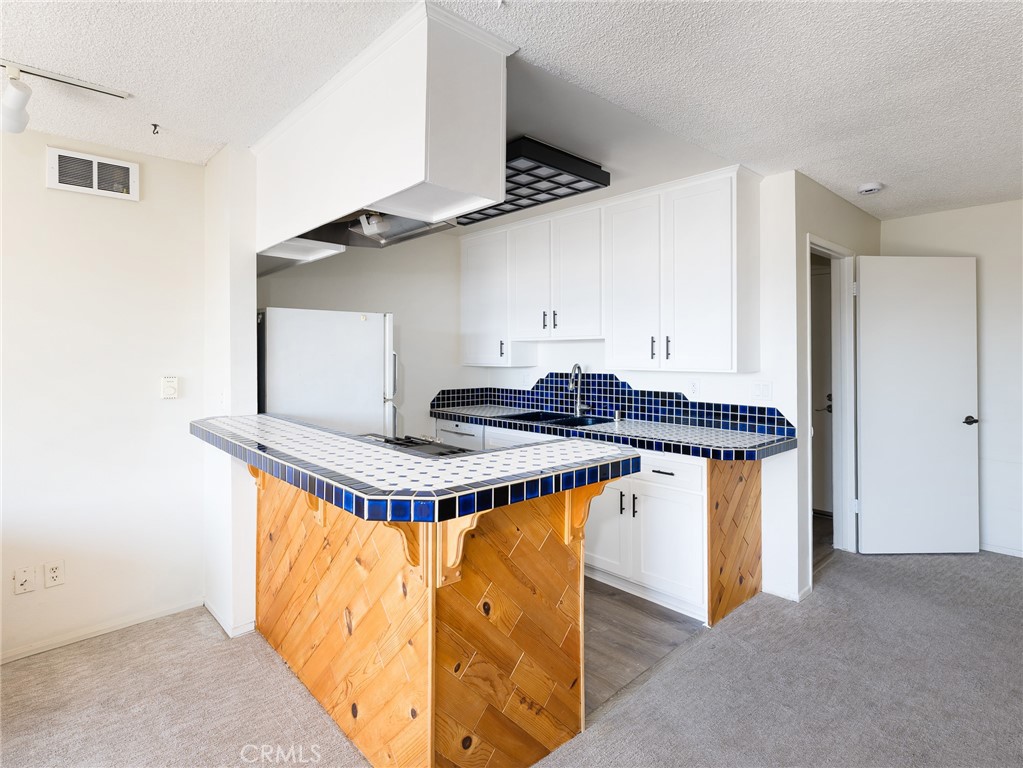 1600 Ardmore Avenue 411