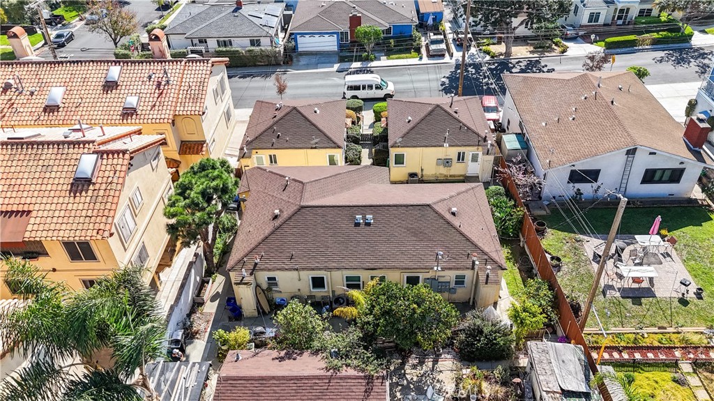 529 E Walnut