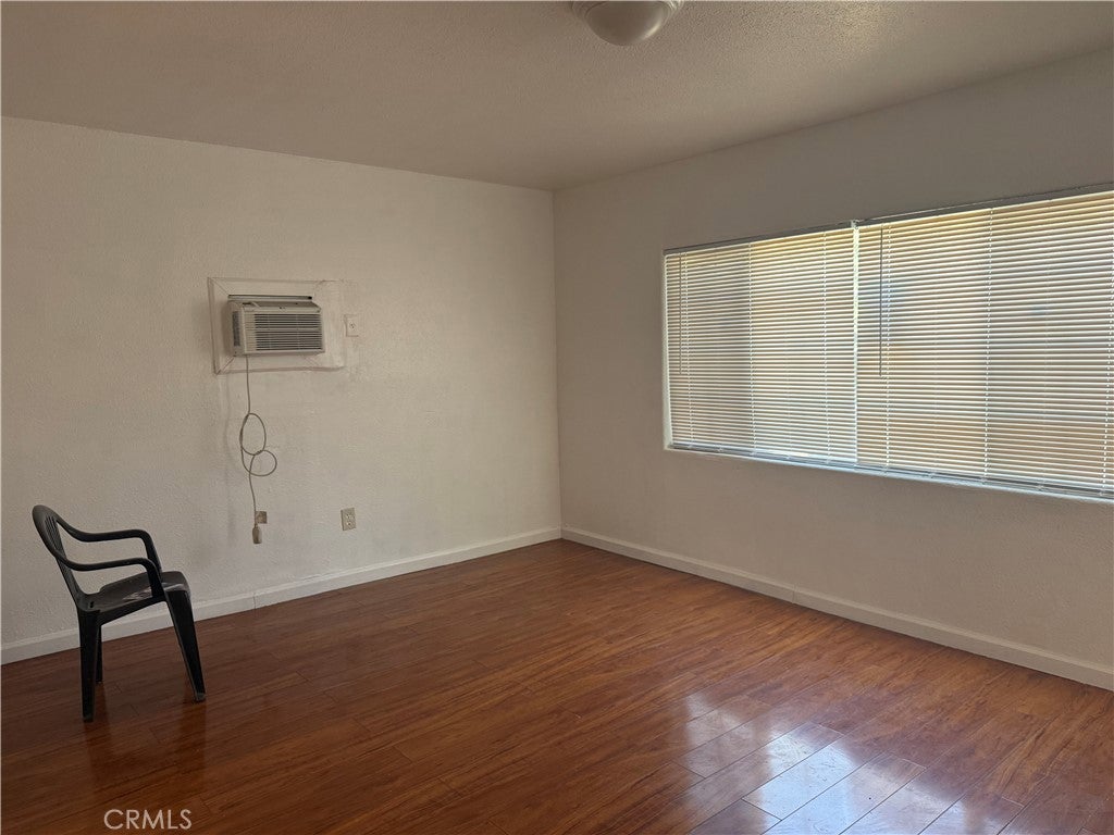324 W 22nd