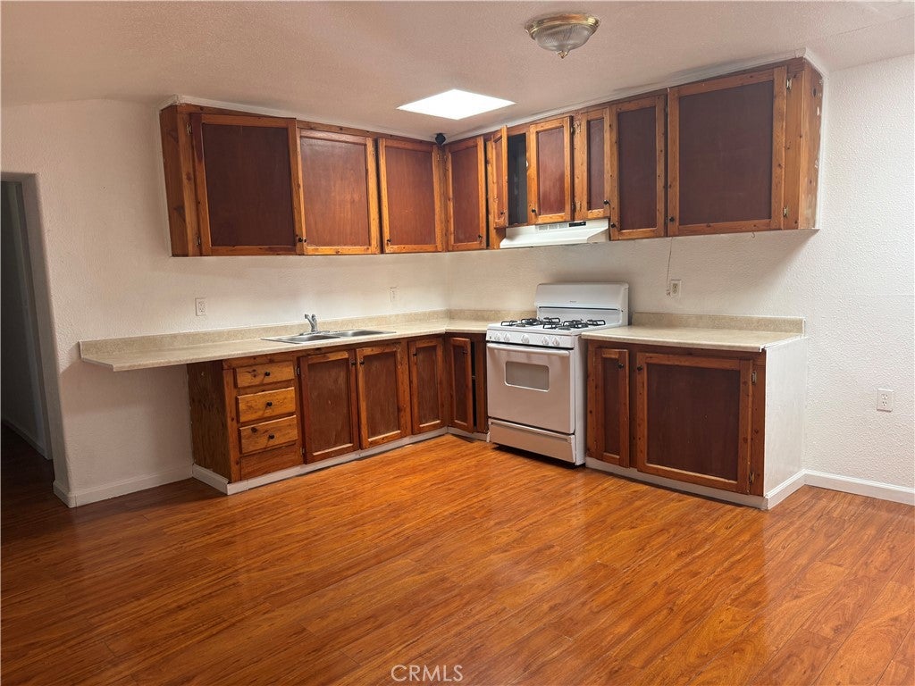 324 W 22nd