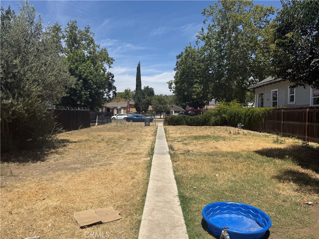324 W 22nd