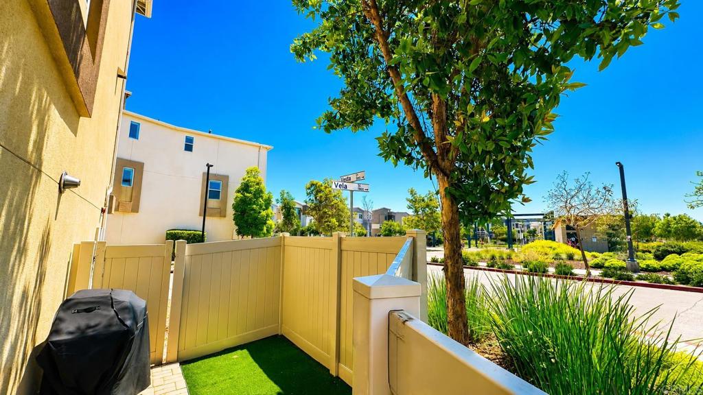 1974 Strata Street