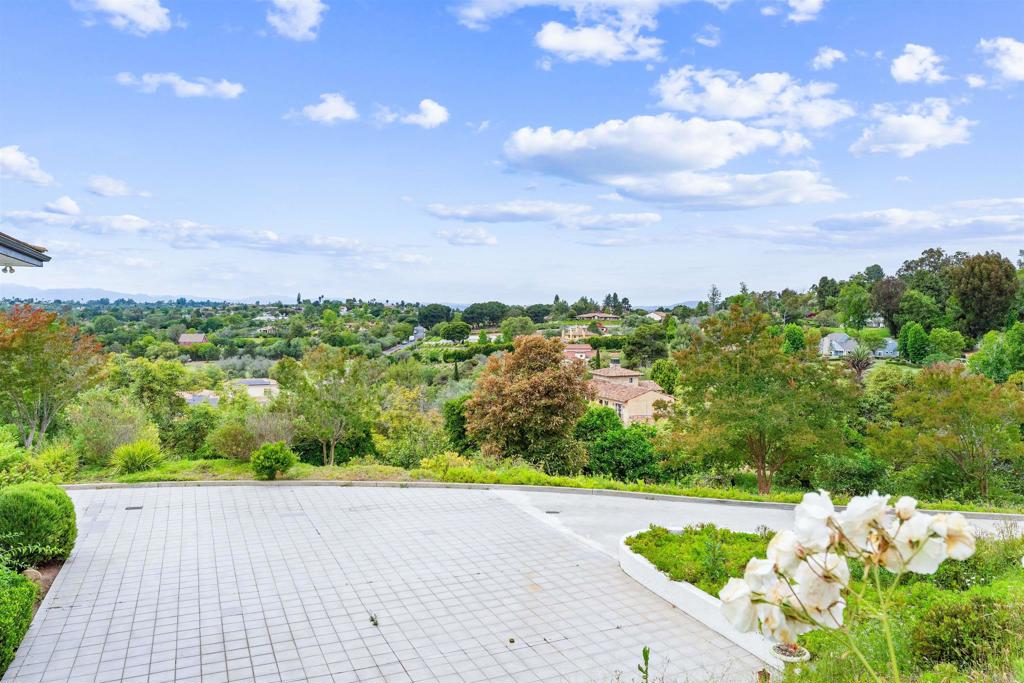 19 Gateview Drive