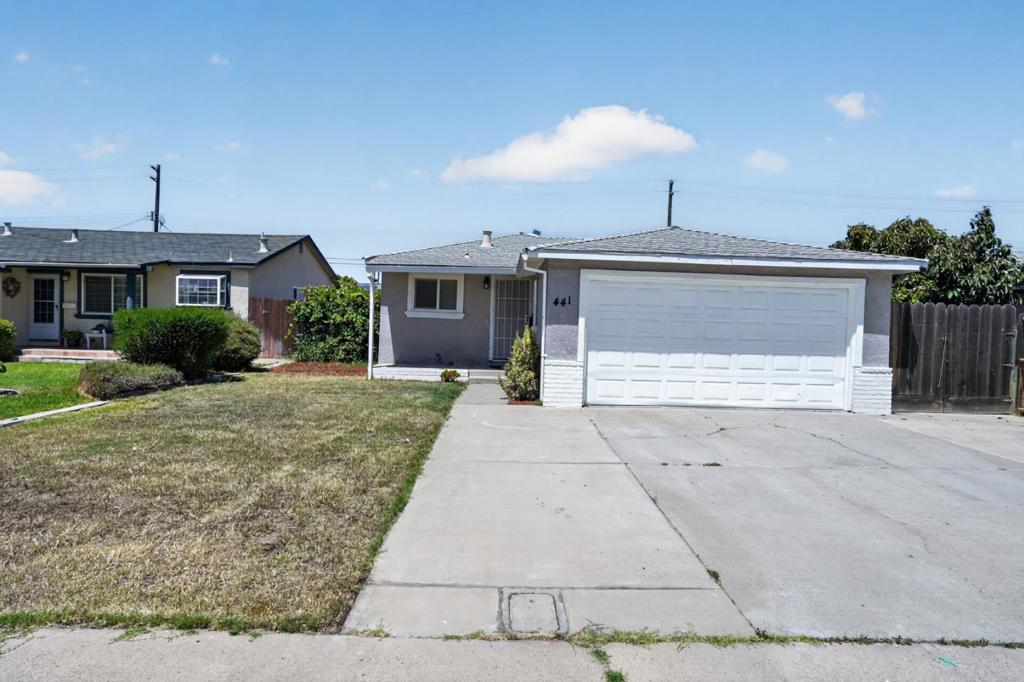 Photo 1 of 26 — 441 Sharon Court, Manteca, CA 95336