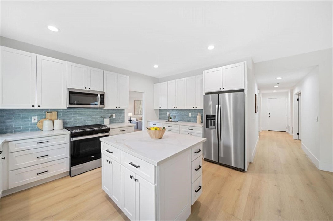 30901 Wellington Circle