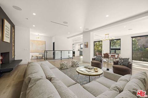 Photo of 3147 Hollyridge Drive, Los Angeles, CA 90068 (MLS # 26673751)