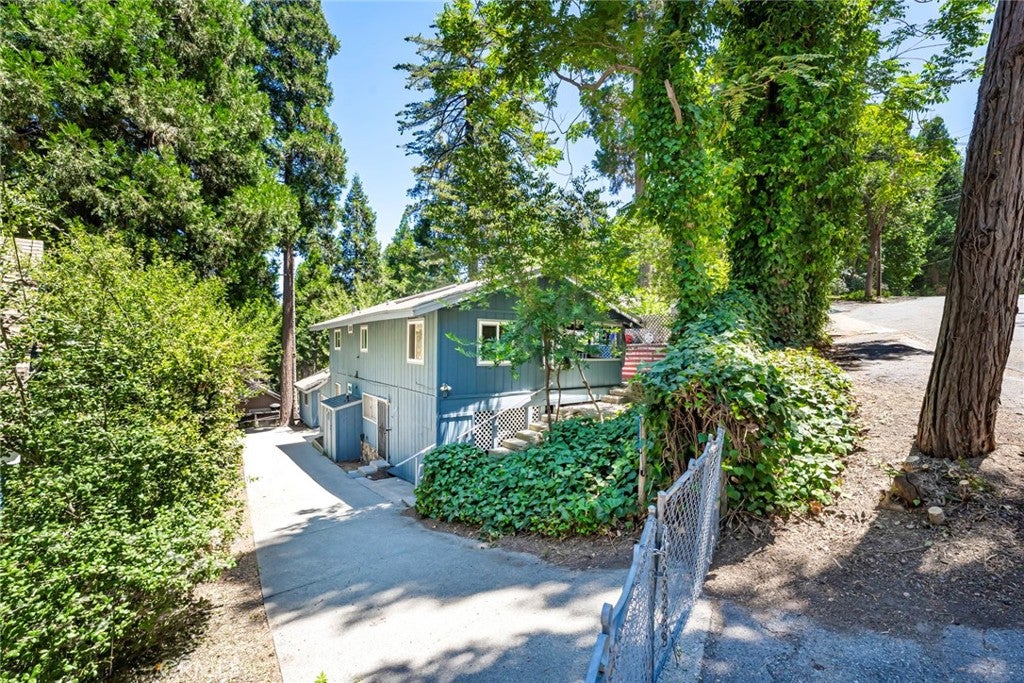 771 Woodland