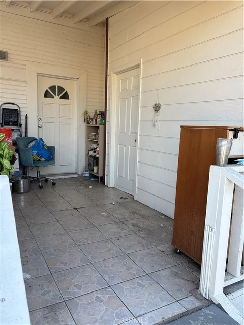 MLS: CV26213523