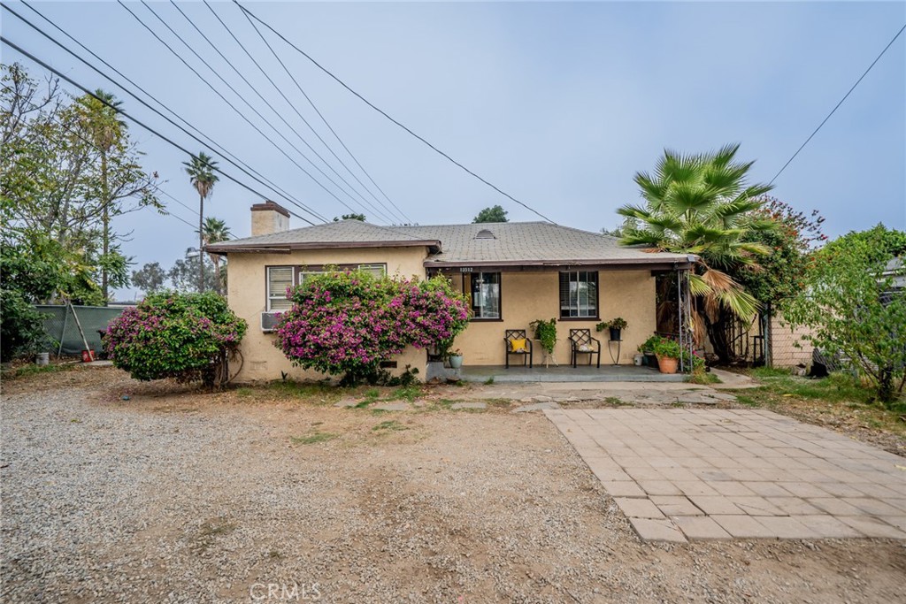 One of the best locations to open your business, or to live in. Located in county area. This home offers incredible endless potential. Opportunity in prime Fontana location. Easy access to 15, and 210 freeways and 3 miles from Victoria Gardens shopping center.